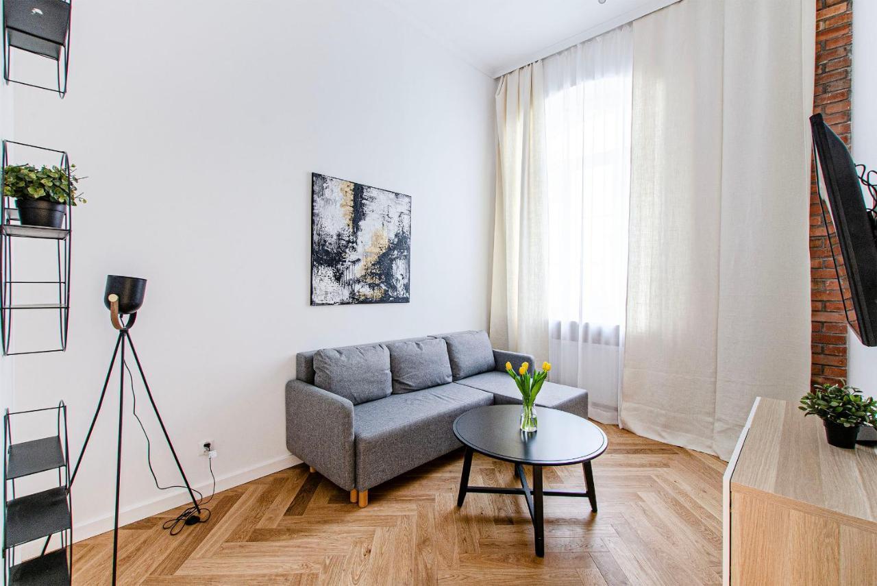 Smart Rental Management Apartments - City Center Вроцлав Экстерьер фото