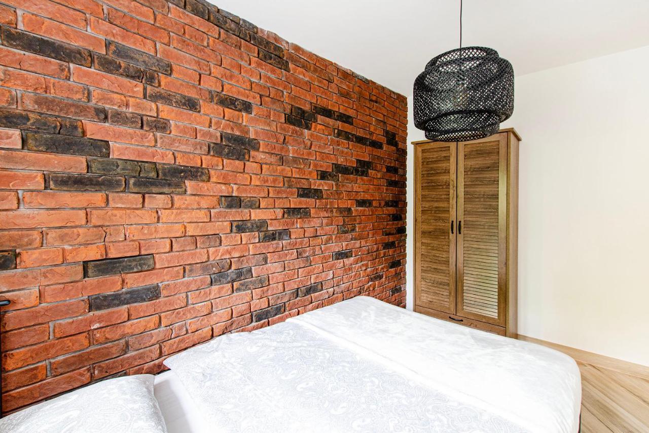 Smart Rental Management Apartments - City Center Вроцлав Экстерьер фото